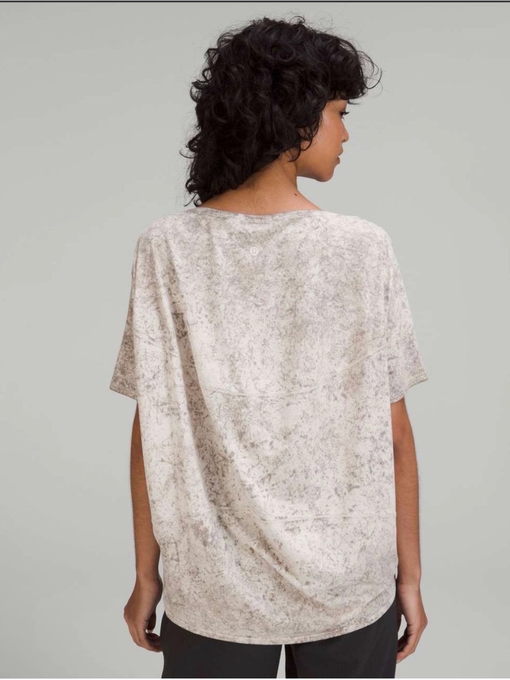 Lululemon Back In Action Tee - Picture 3 of 6
